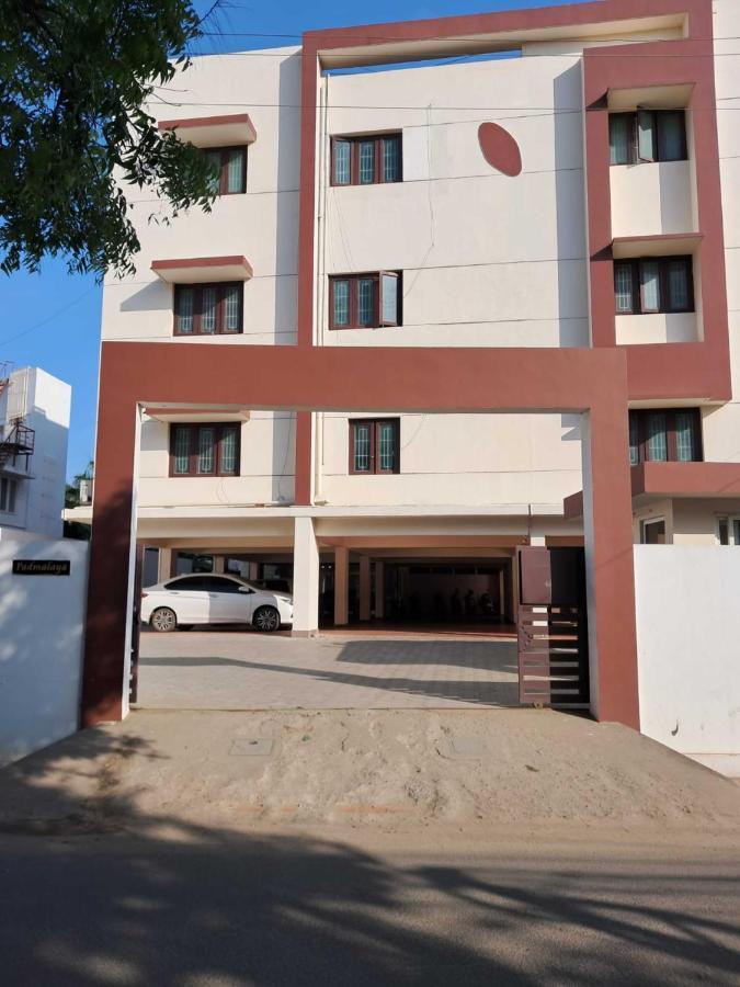 Mayfair Service Apartments Coimbatore Eksteriør bilde