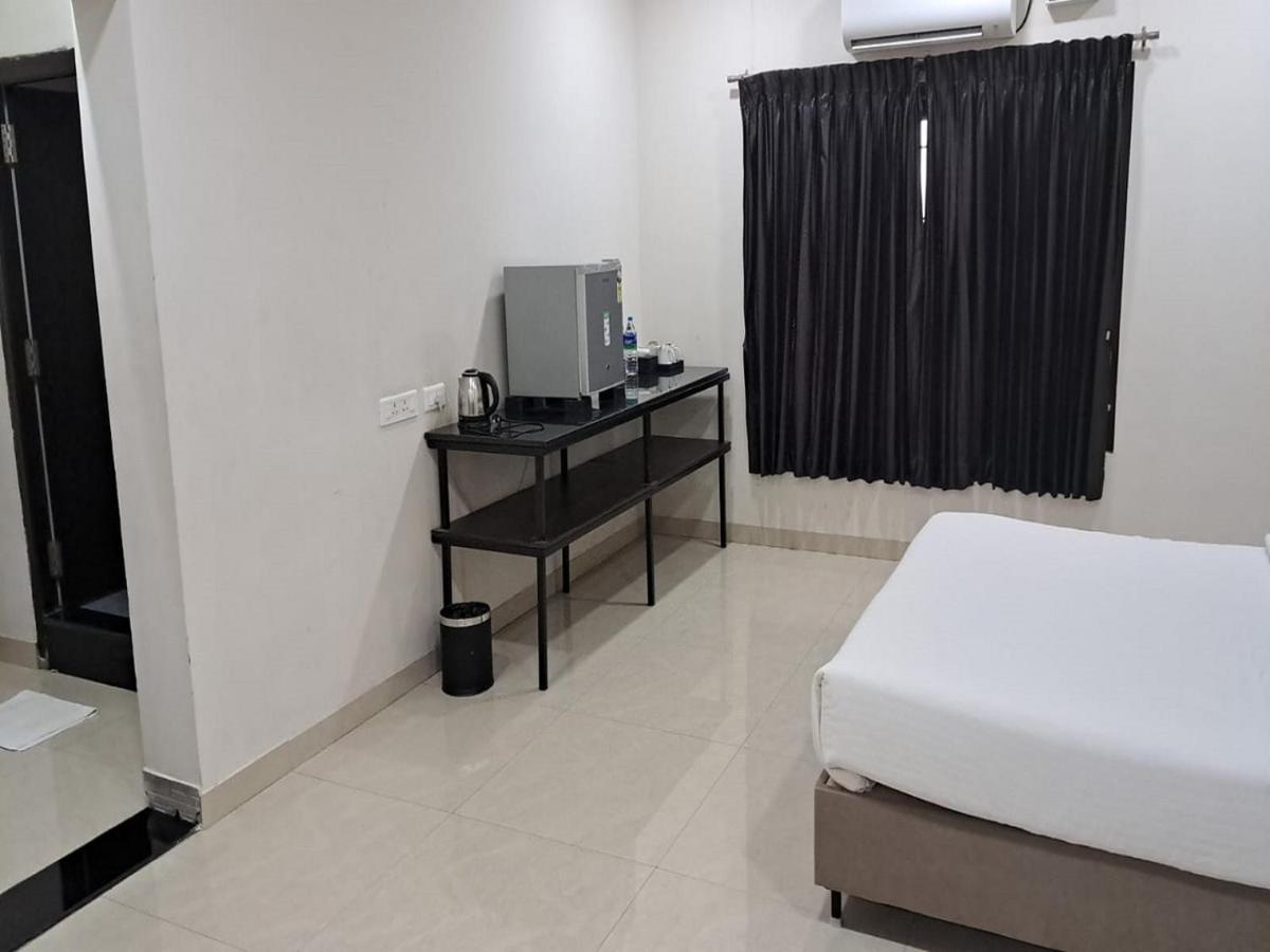 Mayfair Service Apartments Coimbatore Eksteriør bilde